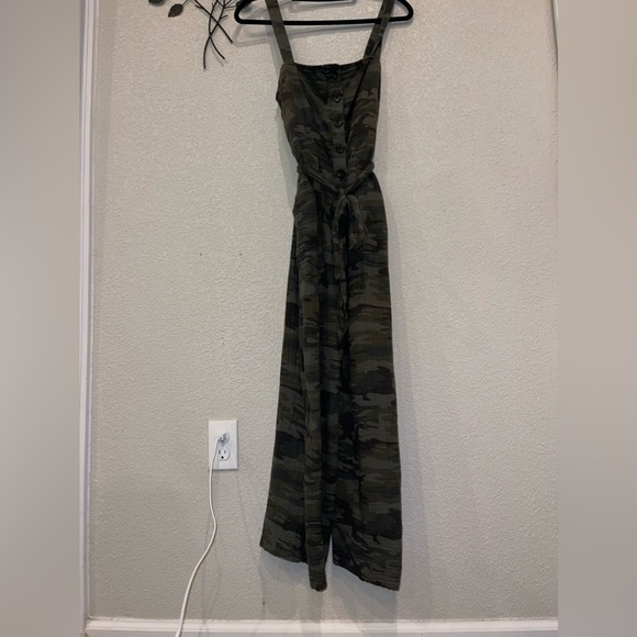 Sanctuary Pants - SANCTUARY Womens Camo Green Breezy Sleeveless Jumpsuit Adjustable Strap Size S